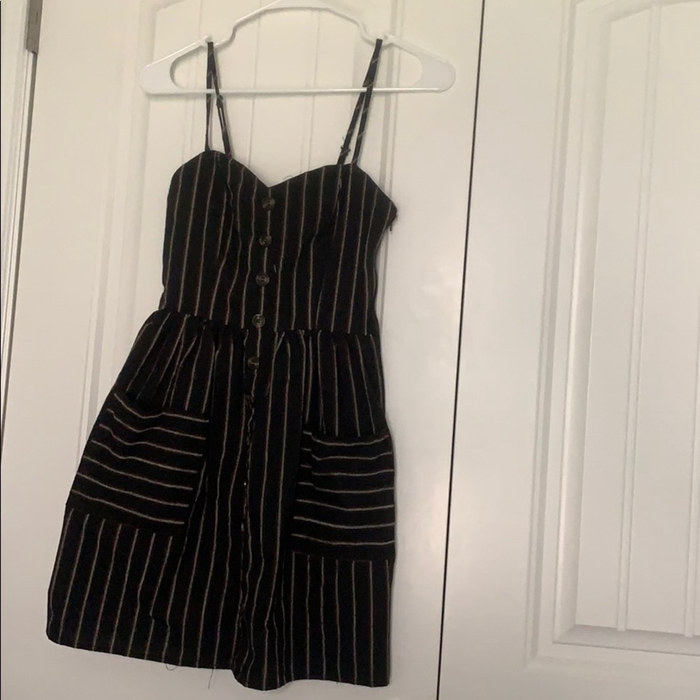 Striped dress with buttons and pockets